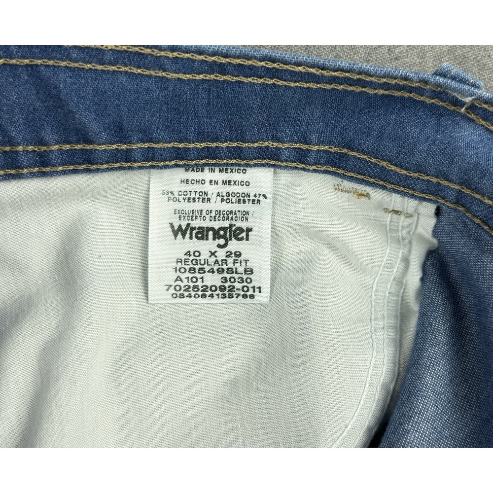 Wrangler Mens 40x29 Regular Fit Blue Denim Jeans Cut Off Raw Hem Made in USA - Picture 3 of 9